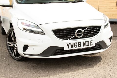 Volvo V40 T2 R-DESIGN EDITION 10