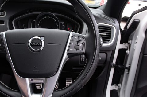 Volvo V40 T2 R-DESIGN EDITION 20