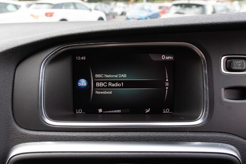 Volvo V40 T2 R-DESIGN EDITION 22