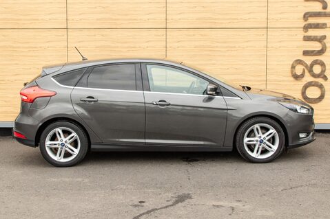 Ford Focus TITANIUM TDCI 12