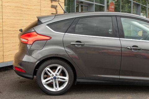 Ford Focus TITANIUM TDCI 7