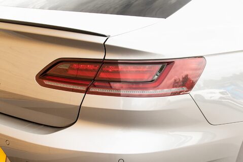 Volkswagen Arteon R-LINE TDI DSG 9