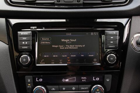 Nissan Qashqai DIG-T N-TEC 25