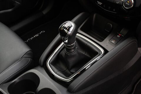 Nissan Qashqai DIG-T N-TEC 33