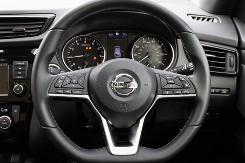 Nissan Qashqai DIG-T N-TEC 21