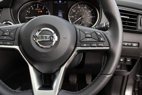 Nissan Qashqai DIG-T N-TEC 20