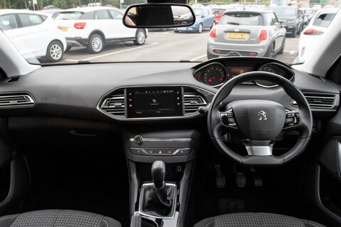 Peugeot 308 PURETECH S/S SW ACTIVE 3