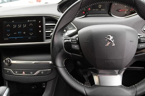 Peugeot 308 PURETECH S/S SW ACTIVE 19