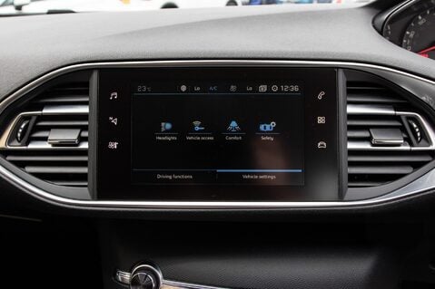 Peugeot 308 PURETECH S/S SW ACTIVE 29