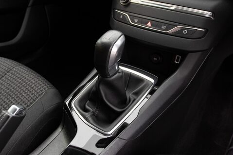Peugeot 308 PURETECH S/S SW ACTIVE 33