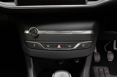 Peugeot 308 PURETECH S/S SW ACTIVE 34
