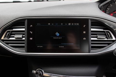 Peugeot 308 PURETECH S/S SW ACTIVE 26