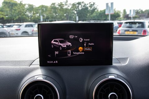 Audi Q2 TFSI S LINE 26
