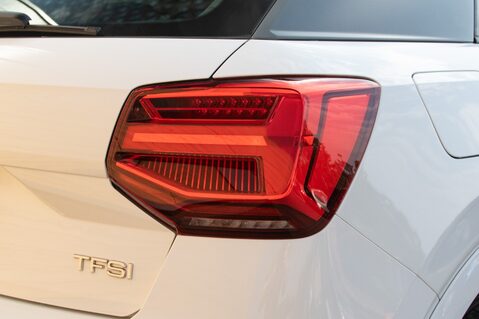 Audi Q2 TFSI S LINE 9