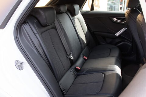 Audi Q2 TFSI S LINE 32