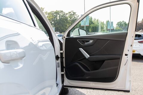 Audi Q2 TFSI S LINE 14