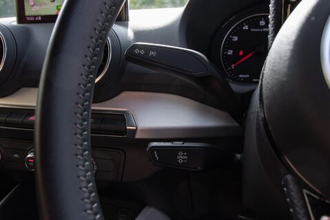 Audi Q2 TFSI S LINE 17