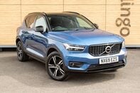 Volvo XC40 T3 R-DESIGN 1