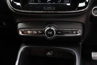 Volvo XC40 T3 R-DESIGN 34