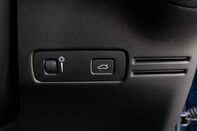 Volvo XC40 T3 R-DESIGN 16