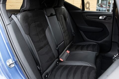 Volvo XC40 T3 R-DESIGN 35