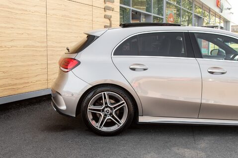 Mercedes-Benz A Class A 200 AMG LINE PREMIUM PLUS 7