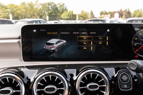 Mercedes-Benz A Class A 200 AMG LINE PREMIUM PLUS 27