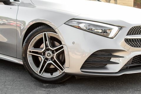 Mercedes-Benz A Class A 200 AMG LINE PREMIUM PLUS 11