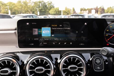 Mercedes-Benz A Class A 200 AMG LINE PREMIUM PLUS 24