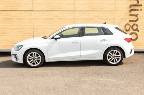 Audi A3 SPORTBACK TFSI SPORT MHEV 13