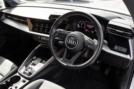 Audi A3 SPORTBACK TFSI SPORT MHEV