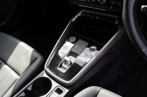 Audi A3 SPORTBACK TFSI SPORT MHEV 30