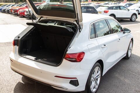 Audi A3 SPORTBACK TFSI SPORT MHEV 33