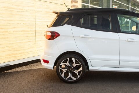 Ford Ecosport ST-LINE 7