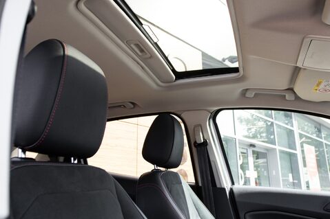 Ford Ecosport ST-LINE 34