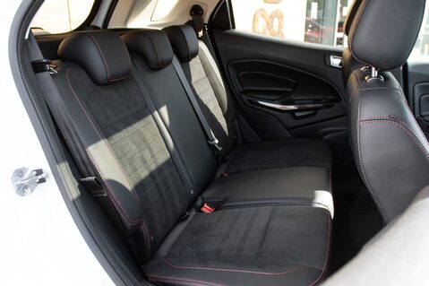 Ford Ecosport ST-LINE 38