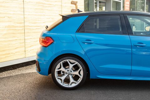 Audi A1 SPORTBACK TFSI S LINE 7