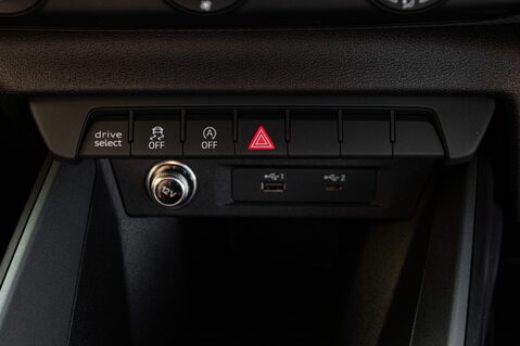 Audi A1 SPORTBACK TFSI S LINE 32
