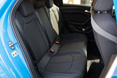 Audi A1 SPORTBACK TFSI S LINE 34