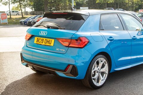 Audi A1 SPORTBACK TFSI S LINE 8
