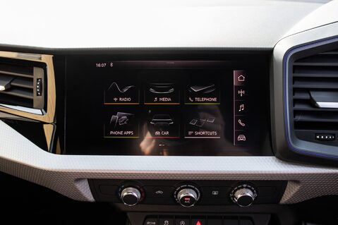 Audi A1 SPORTBACK TFSI S LINE 22