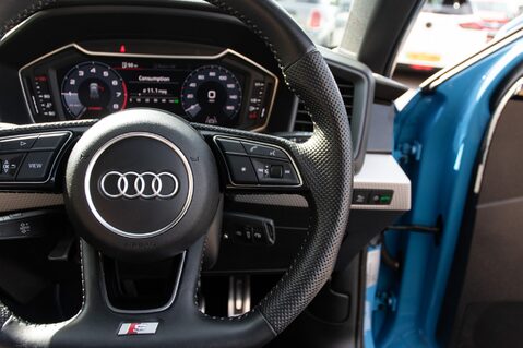 Audi A1 SPORTBACK TFSI S LINE 20
