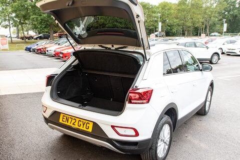 Volkswagen T-Roc LIFE TSI DSG 35