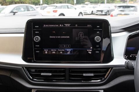 Volkswagen T-Roc LIFE TSI DSG 23