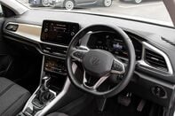 Volkswagen T-Roc LIFE TSI DSG 4