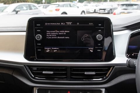 Volkswagen T-Roc LIFE TSI DSG 24