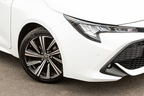 Toyota Corolla DESIGN 11