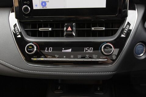 Toyota Corolla DESIGN 33