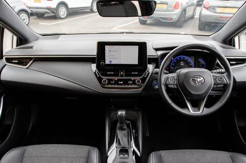 Toyota Corolla DESIGN 3