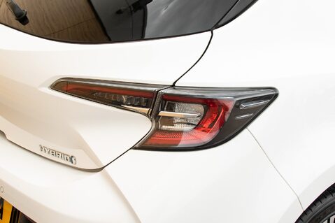 Toyota Corolla DESIGN 9
